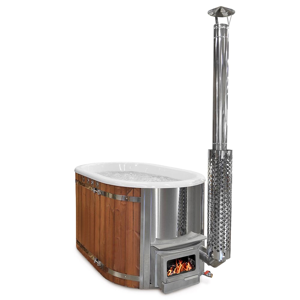 Ofuro Hot Tub mit Holzverkleidung, integriertem Edelstahlofen und sichtbarem Schornsteinrohr